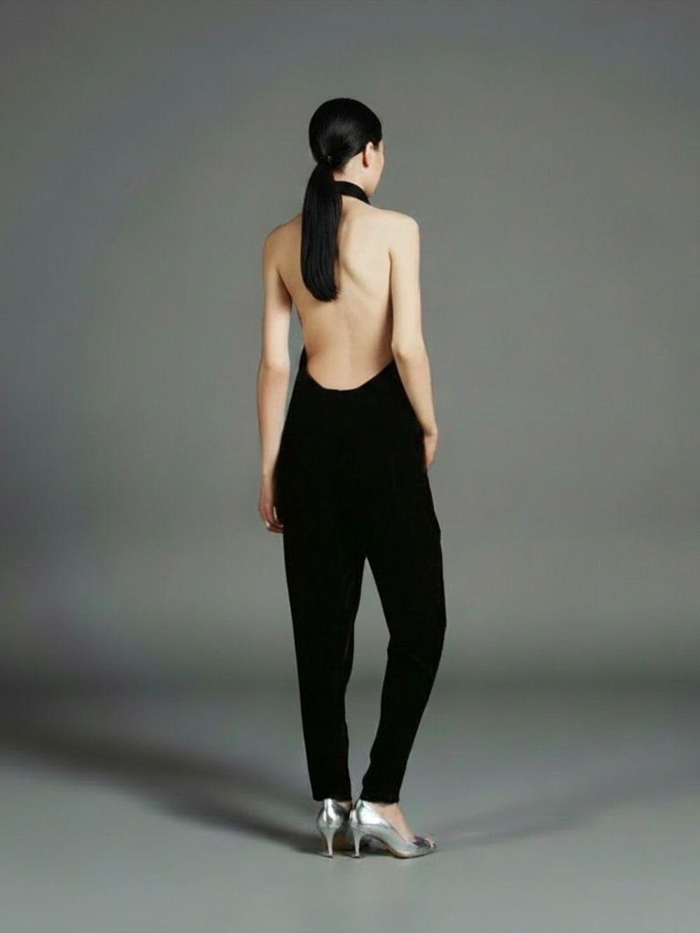 Free People Black Velvet Sleeveless Halter Jumpsuit Size 8 - Picture 2 of 9